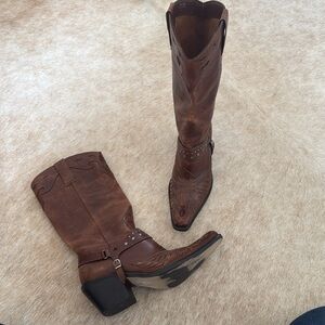 MIA Brown Western Heeled Leather Cowboy Boots